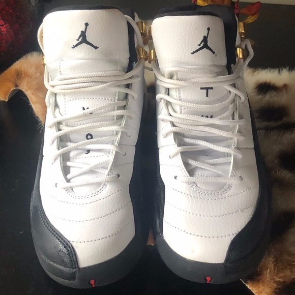 AIR JORDAN 12 OG WHITE / BLACK / TAXI - Picture 3 of 6